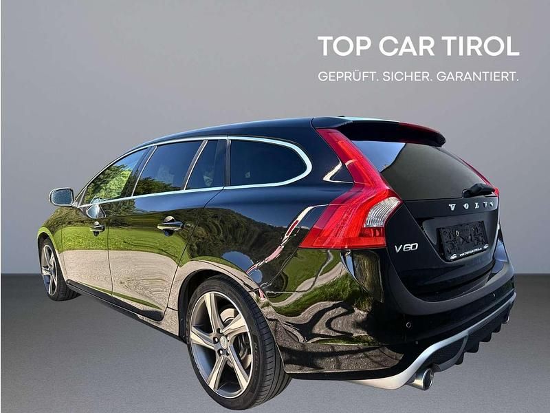 Gebraucht Volvo V60 R-Design 163 PS (119 kW) 2011 Schwarz Kombi