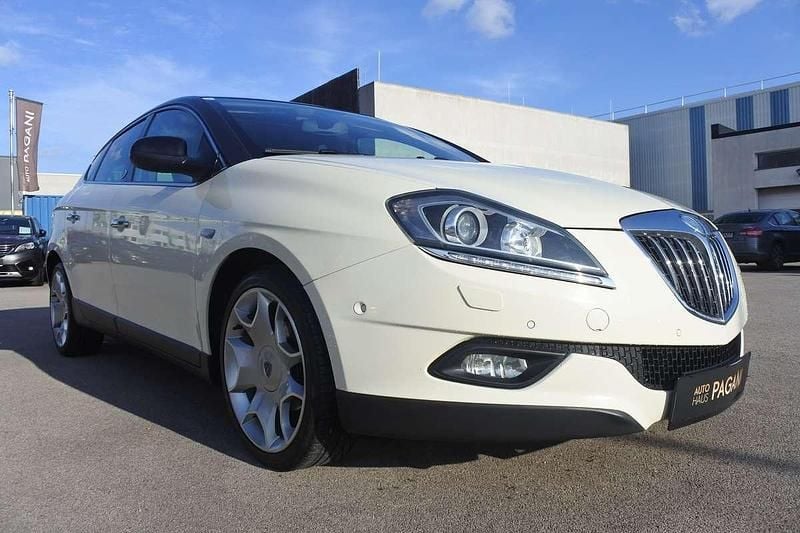 Gebraucht Lancia Delta 120 PS (88 kW) 2009 Weiß Kleinwagen