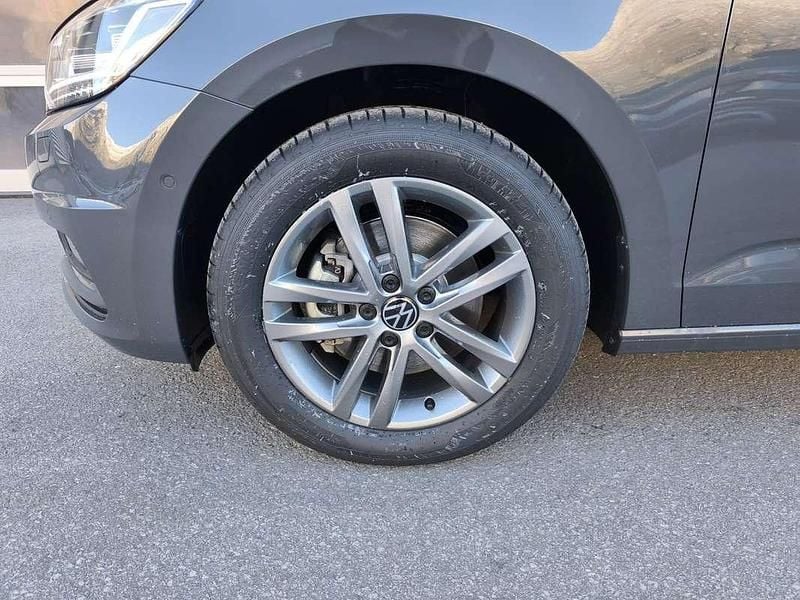 Neu VW Touran 150 PS (110 kW) 2025 Mittelgrau  metallic Van / Kleinbus