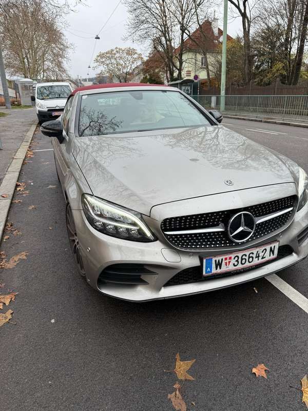 Gold Gebraucht 2019 Mercedes C180 Cabrio | € 37.990 (Fairer Preis) - Bild 1/4