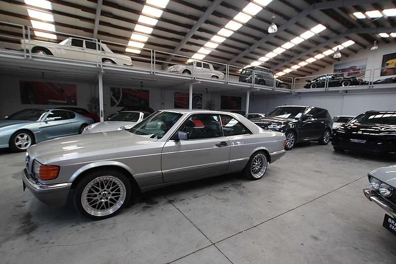 Gebraucht Mercedes 560 299 PS (219 kW) 1986 Beige Coupé