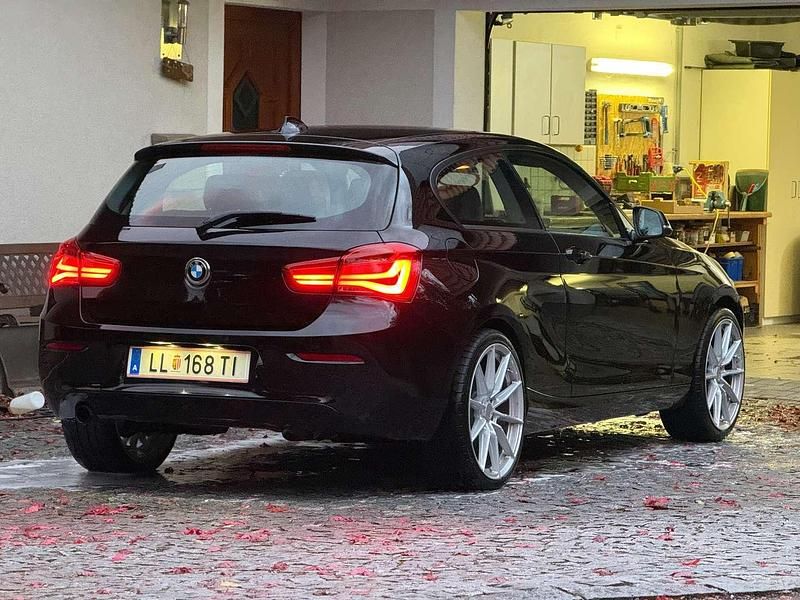 Gebraucht BMW 120 Sport Line 177 PS (130 kW) 2015 Schwarz Kleinwagen