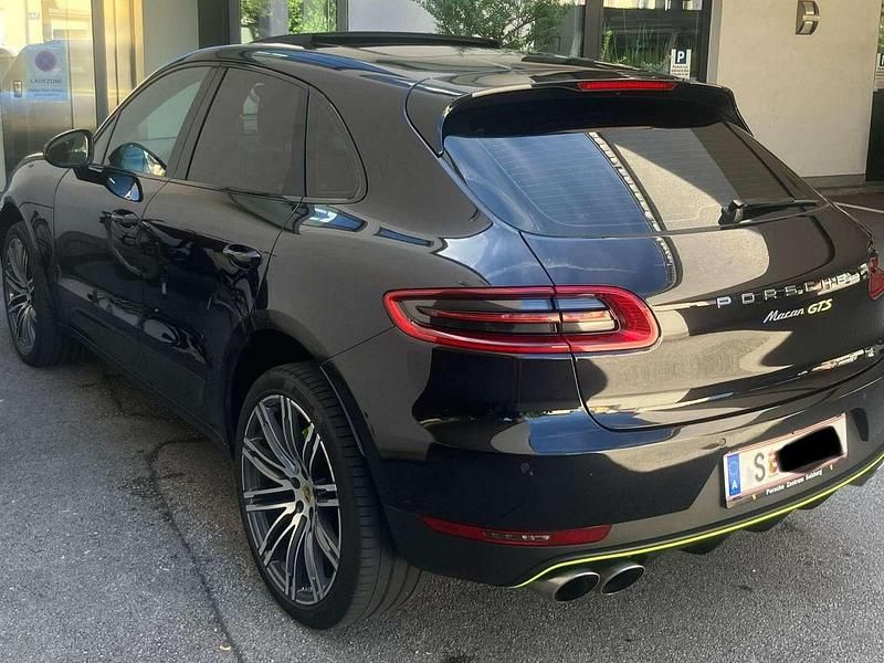Schwarz Gebraucht 2014 Porsche Macan S SUV | € 26.500 (Fairer Preis) - Bild 1/4
