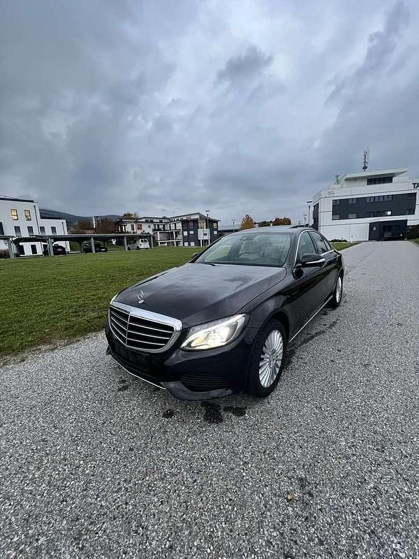 Gebraucht Mercedes C220 Elegance 170 PS (125 kW) 2015 Schwarz Limousine
