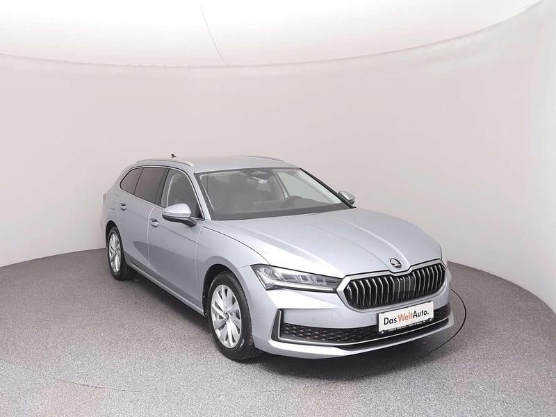 Gebraucht Skoda Superb Selection 150 PS (110 kW) 2025 Silber Kombi