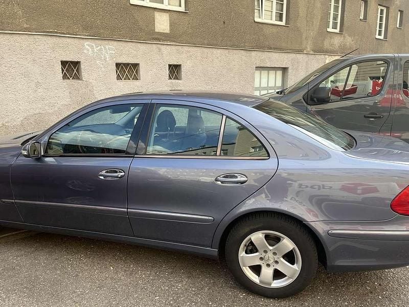 Gebraucht Mercedes E270 Elegance 177 PS (130 kW) 2004 Limousine