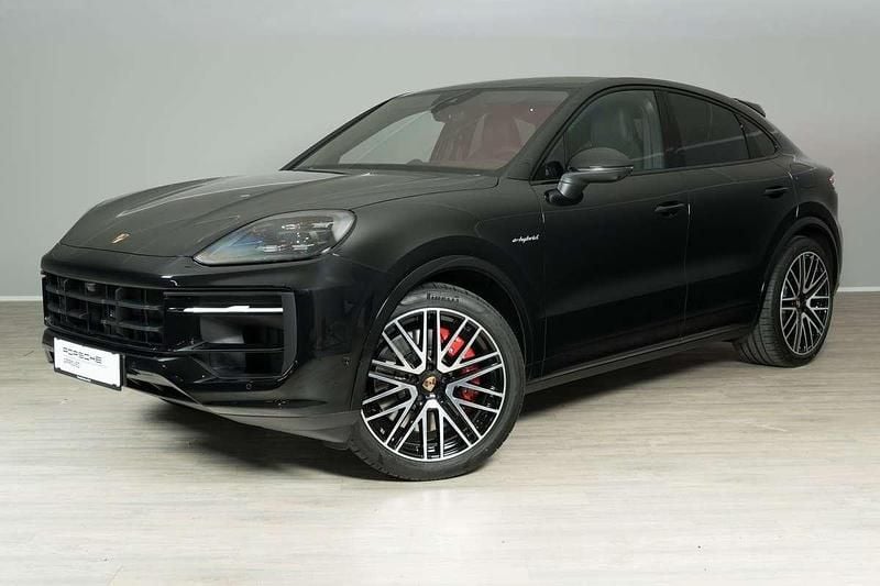 Gebraucht Porsche Cayenne S E-Hybrid 519 PS (381 kW) 2025 Schwarz  normal SUV