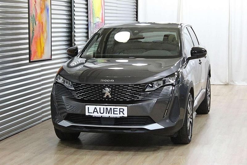 Gebraucht Peugeot 3008 Allure 136 PS (100 kW) 2024 Grau SUV