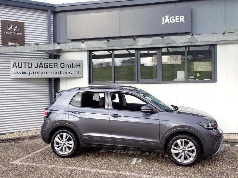 Gebraucht VW T-Cross Life 95 PS (69 kW) 2024 Grau SUV