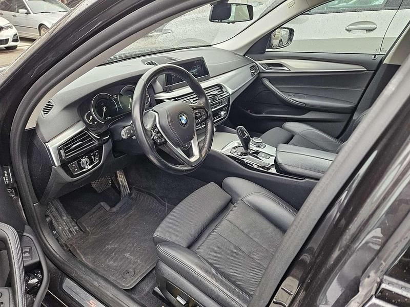 Gebraucht BMW 530 265 PS (194 kW) 2019 Grau Kombi