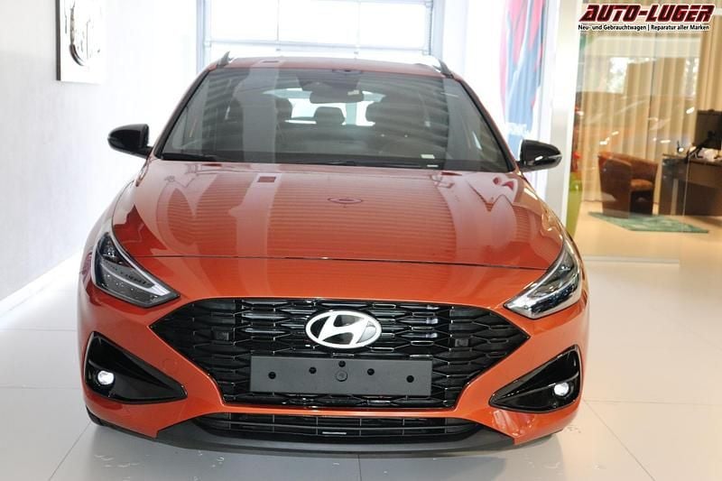 Gebraucht Hyundai i30 GO! 99 PS (72 kW) 2024 Jupiter orange metallic Limousine