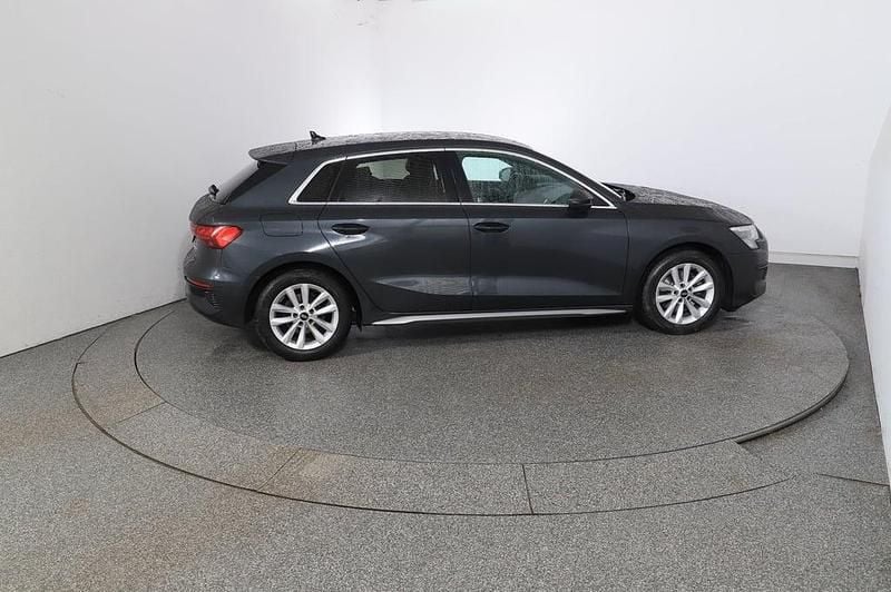 Gebraucht Audi A3 110 PS (80 kW) 2021 Grau Limousine