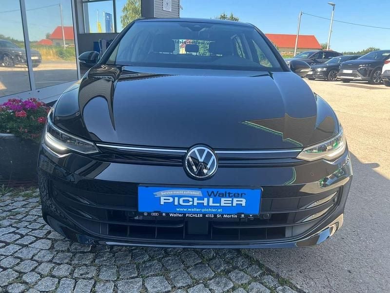Gebraucht VW Golf VIII Life 116 PS (85 kW) 2025 Schwarz  metallic Limousine
