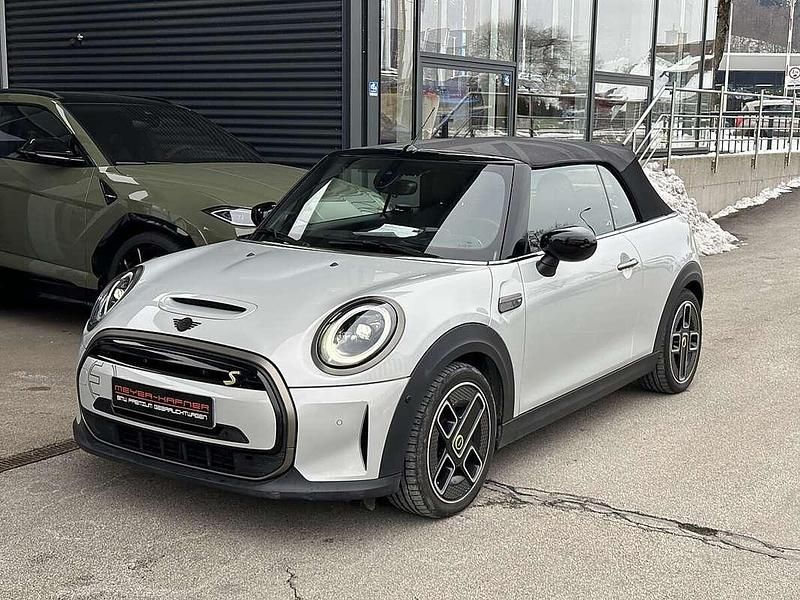 Weiß Gebraucht 2023 Mini Cooper S Kleinwagen | € 39.990 - Bild 1/4