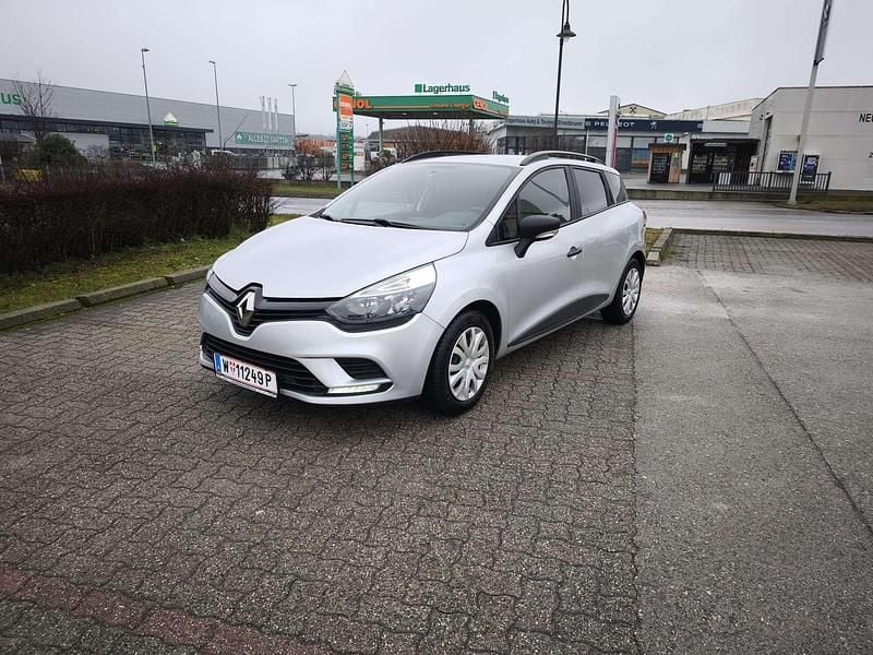 Gebraucht Renault Clio GrandTour Life 76 PS (55 kW) 2020 Silber Kombi