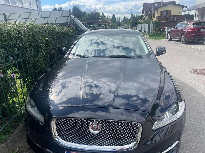 Schwarz Gebraucht 2015 Jaguar XJ Premium Luxury Limousine | € 18.000 - Bild 1/4
