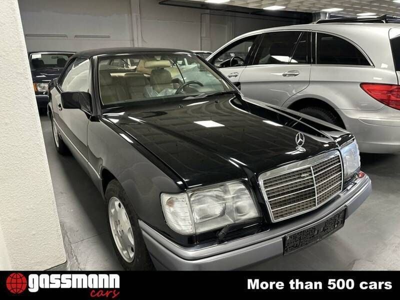 Gebraucht Mercedes E320 220 PS (161 kW) 1995 Schwarz Cabrio