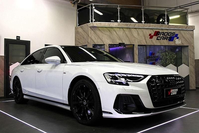 Weiß Gebraucht 2024 Audi A8 Ambiente Limousine | € 79.999 (Fairer Preis) - Bild 1/4
