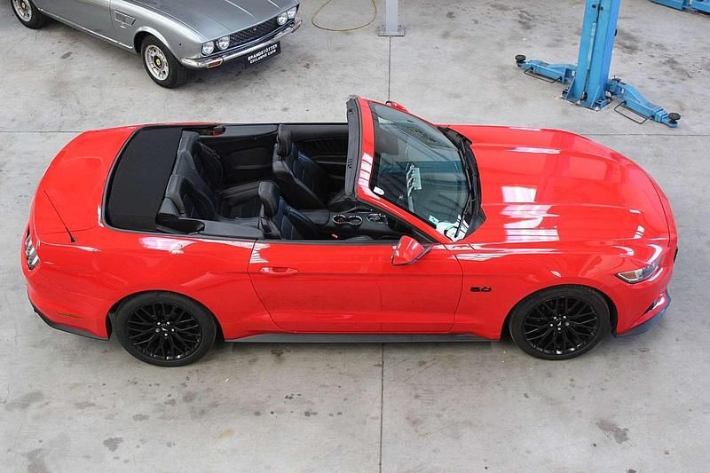 Gebraucht Ford Mustang GT 421 PS (309 kW) 2016 Rot Cabrio