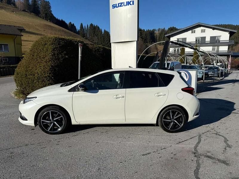Gebraucht Toyota Auris Style 116 PS (85 kW) 2018 Weiß Kleinwagen