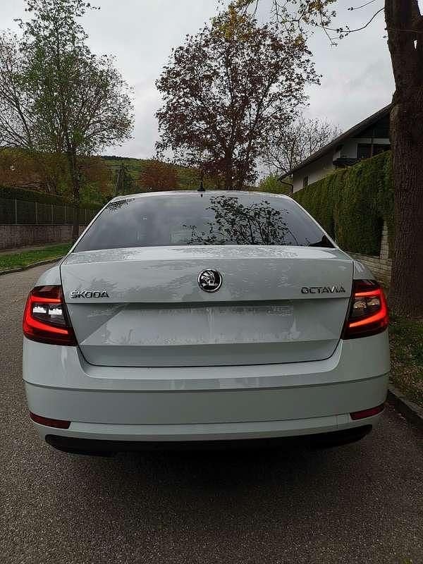 Gebraucht Skoda Octavia Style 116 PS (85 kW) 2017 Weiß Limousine