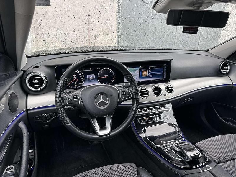 Gebraucht Mercedes E220 Avantgarde 194 PS (142 kW) 2017 Schwarz Kombi