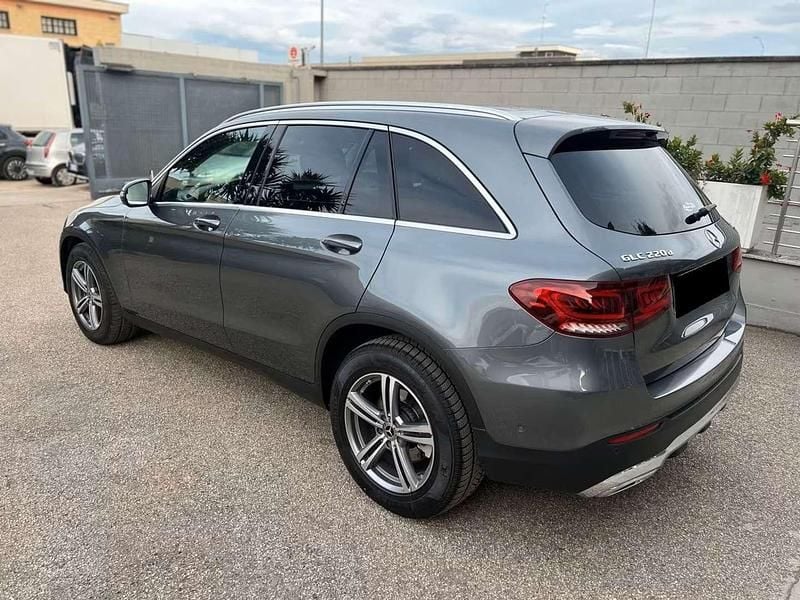 Gebraucht Mercedes GLC220 194 PS (142 kW) 2020 Grau SUV