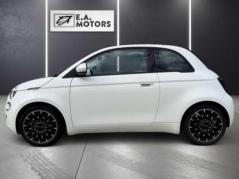 Gebraucht Fiat 500e Icon 86 kW (118 PS) 2022 Weiß Cabrio