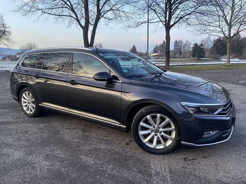 Gebraucht VW Passat Elegance 150 PS (110 kW) 2021 Kombi