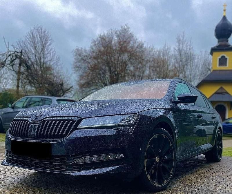 Gebraucht Skoda Superb SportLine 150 PS (110 kW) 2022 Kombi