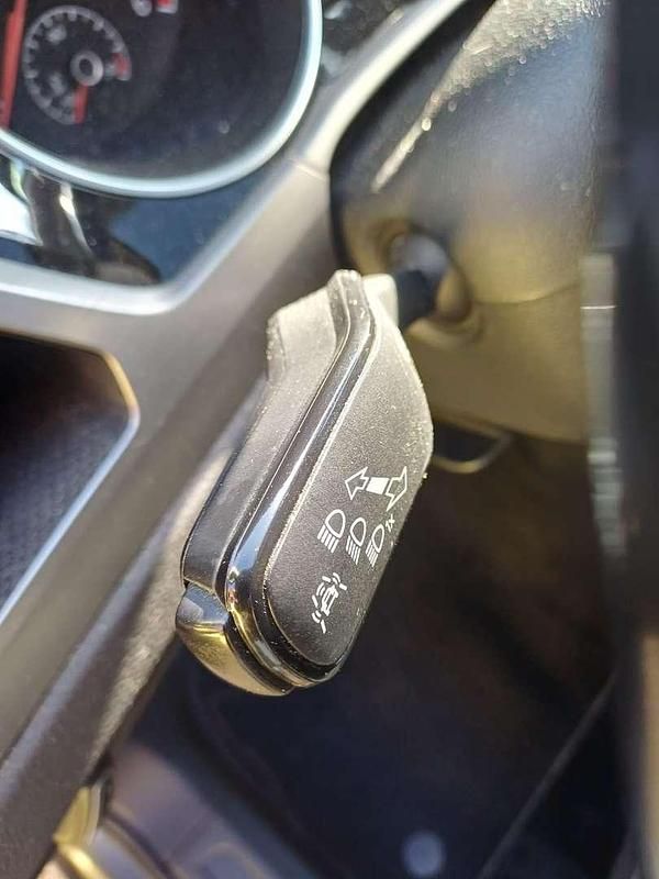 Gebraucht VW Touran Trendline 116 PS (85 kW) 2016 Grau Van / Kleinbus