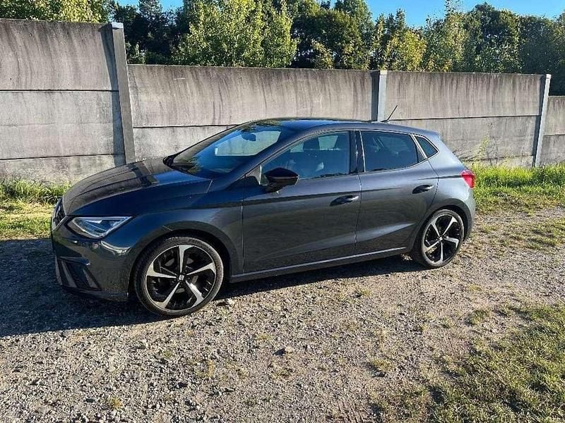 Gebraucht Seat Ibiza FR 110 PS (80 kW) 2022 Grau Limousine