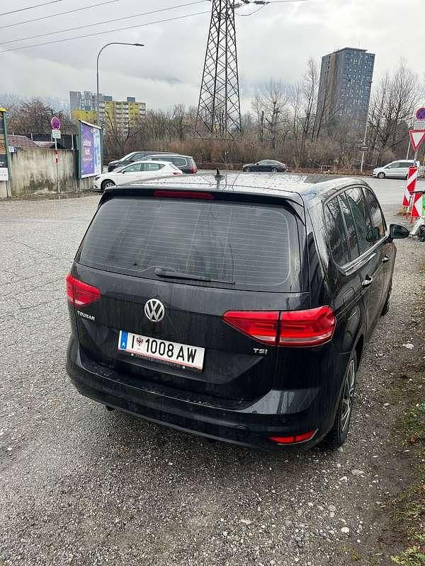 Gebraucht 2017 VW Touran Trendline Van / Kleinbus | € 17.990 (Etwas zu teuer) - Bild 1/4