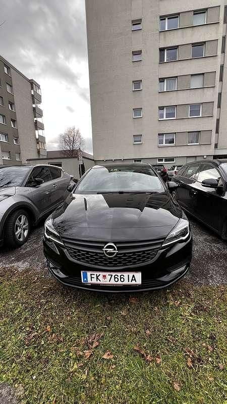 Gebraucht Opel Astra 105 PS (77 kW) 2017 Schwarz Limousine