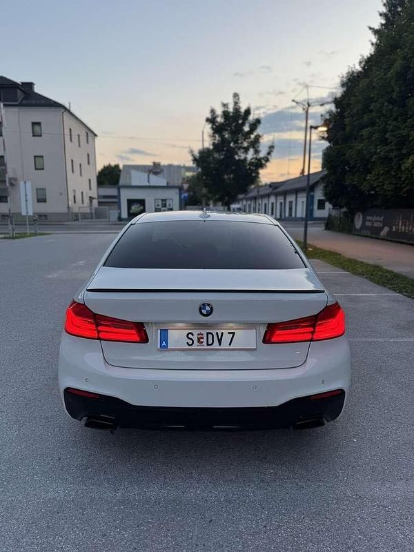 Gebraucht BMW 520 M Sport 190 PS (139 kW) 2017 Limousine