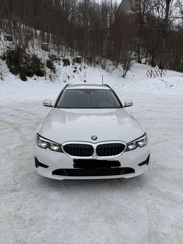 Gebraucht BMW 318 150 PS (110 kW) 2019 Weiß Kombi