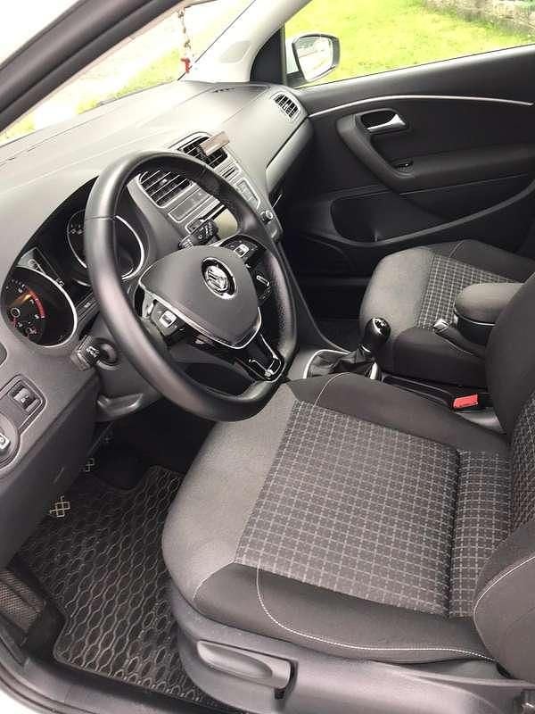 Gebraucht VW Polo Edition 60 PS (44 kW) 2016 Weiß Limousine