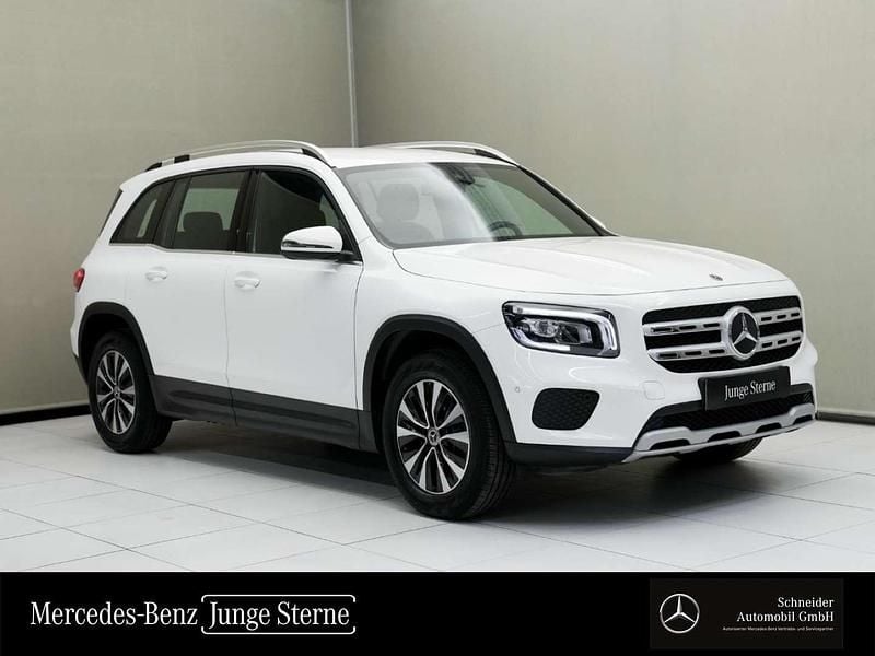 Weiß Gebraucht 2023 Mercedes GLB200 Edition SUV | € 31.900 (Fairer Preis) - Bild 1/4