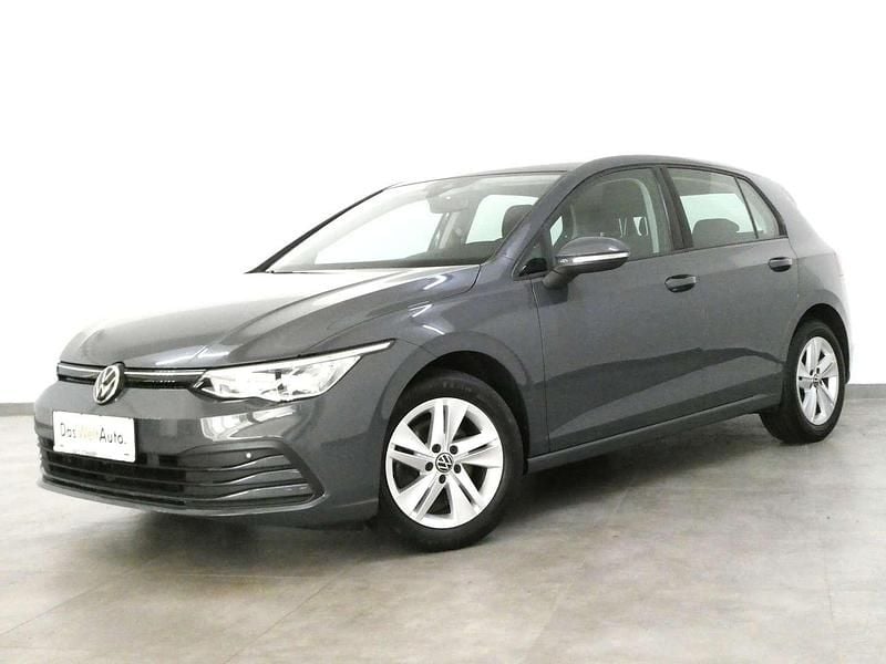 Gebraucht VW Golf VIII Life 131 PS (96 kW) 2021 Grau Kleinwagen