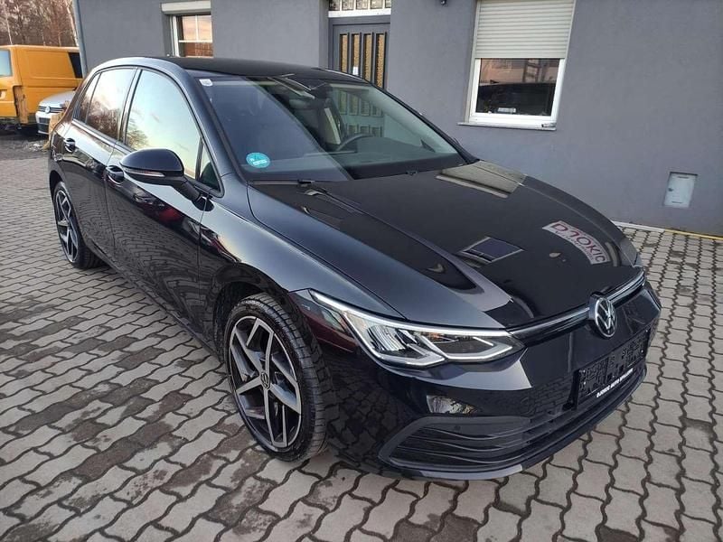 Gebraucht VW Golf VIII Life 110 PS (80 kW) 2023 Schwarz Limousine