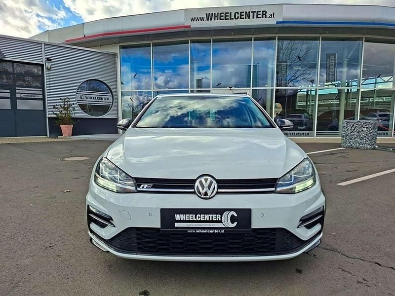 Gebraucht VW Golf VII R-line 86 PS (63 kW) 2018 Weiß Kleinwagen