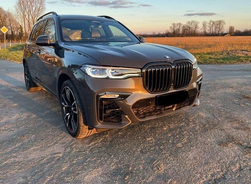 Gebraucht BMW X7 Sport Line 340 PS (250 kW) 2021 Schwarz SUV