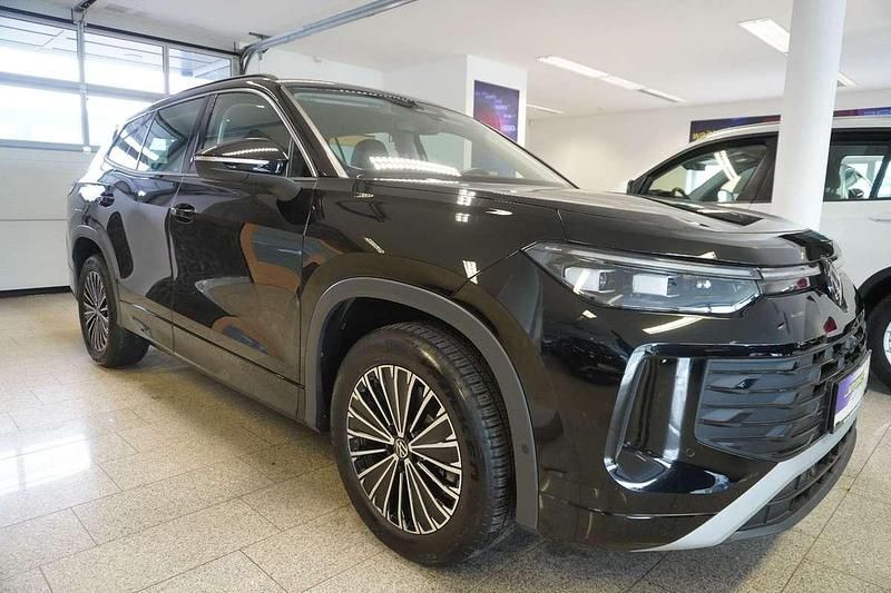 Gebraucht VW Tayron Life 150 PS (110 kW) 2025 Schwarz SUV