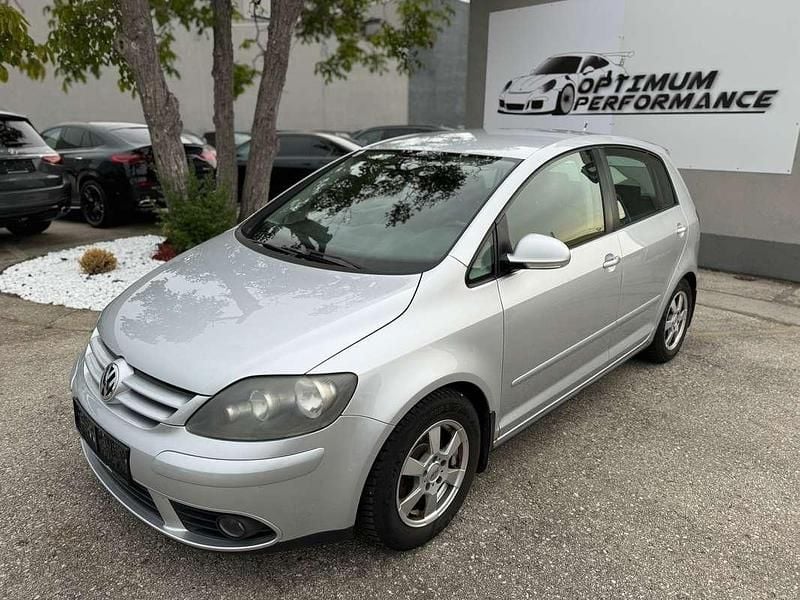 Silber Gebraucht 2007 VW Golf V Trendline Kleinwagen | € 3.990 - Bild 1/4