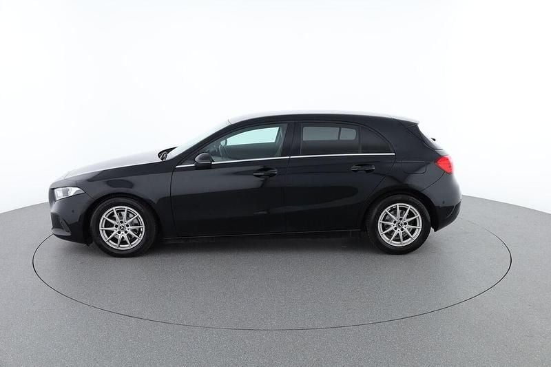 Gebraucht Mercedes A180 116 PS (85 kW) 2019 Schwarz Limousine