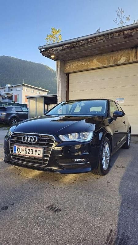 Gebraucht Audi A3 105 PS (77 kW) 2014 Limousine
