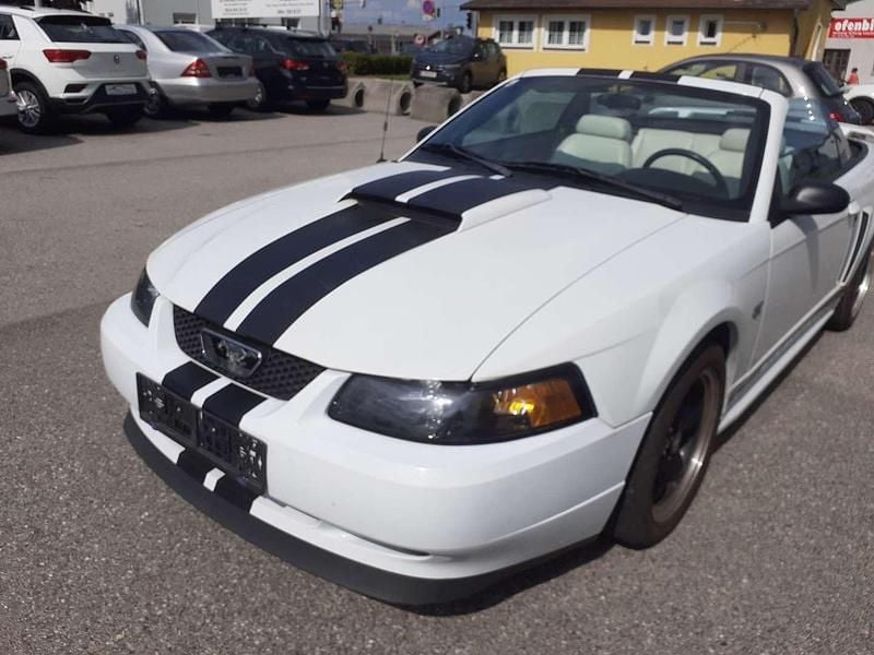 Gebraucht Ford Mustang GT 260 PS (191 kW) 2001 Weiß Cabrio