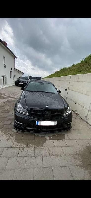 Gebraucht Mercedes C220 170 PS (125 kW) 2011 Schwarz Coupé