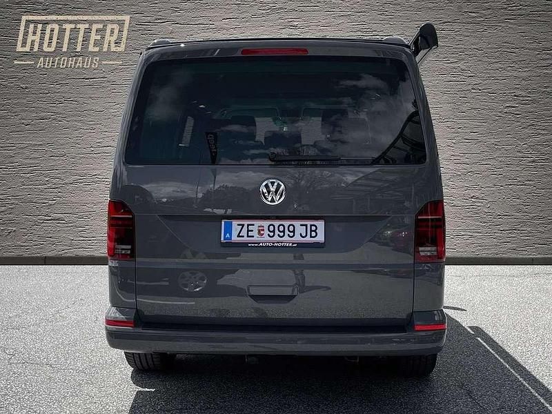 Gebraucht VW California Beach 150 PS (110 kW) 2021 Grau Van