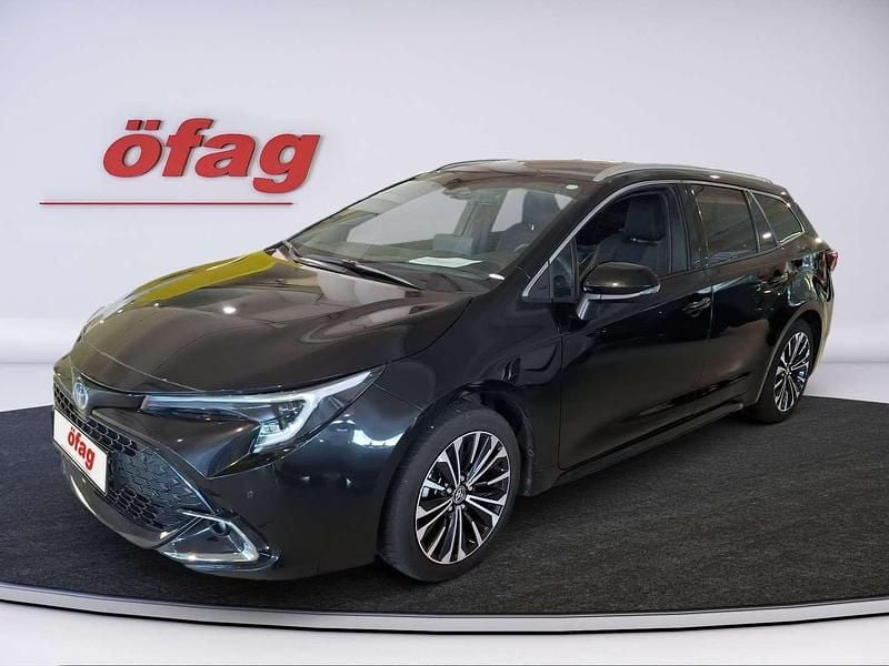 Gebraucht Toyota Corolla Active 98 PS (72 kW) 2024 Schwarz Kombi